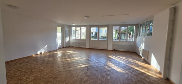 Helles Atelier an bester Lage in Fällanden zu vermieten 2