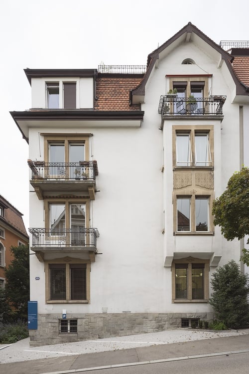 Grosszügige 2-Zimmer-Altbauwohnung mit Charme  befristet bis 20.09.2028 1