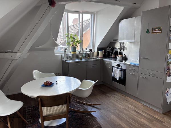 wunderschöne 3.5 Zimmer Maisonettewohnung zu vermieten 3