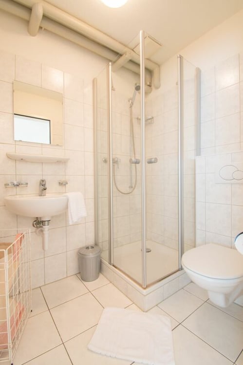 Studio Apartment - möbliert 8