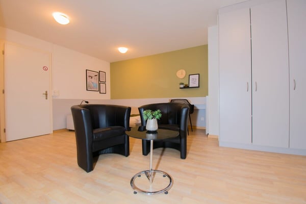 Studio Apartment - möbliert 2