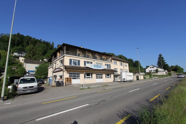 Wohn-Gewerbehaus mit Bauparzelle und Entwicklungspotential 2