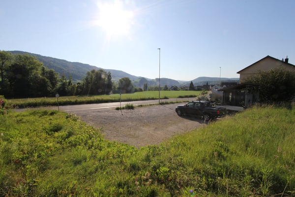 Wohn-Gewerbehaus mit Bauparzelle und Entwicklungspotential 9