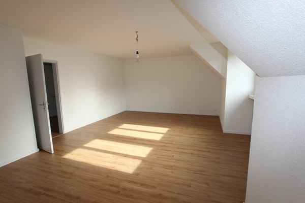grosszügig - praktisch - zentrale Lage 11