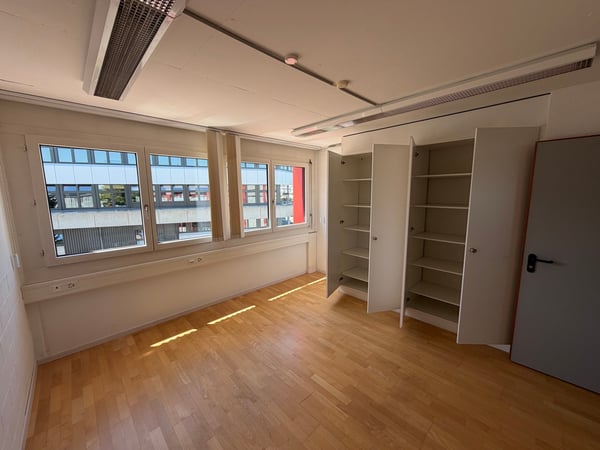 Attraktive Bürofläche in Dielsdorf 6