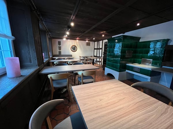 TRADITIONSREICHES RESTAURANT MIT VIEL CHARME 6