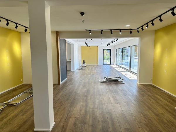 ERSTVERMIETUNG | moderne Praxis-/Büro-/Gewerbefläche an bester Lage mit guter Passantenfrequenz 3