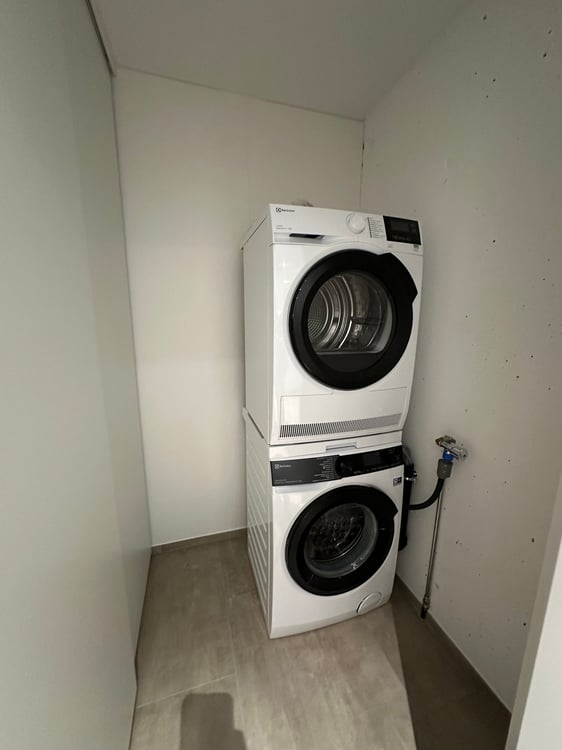 WOHNEN IM EIGENTUMSSTANDART | moderne 1.5-Zimmer-Wohnung mit grosser Loggia (Minergie) 13