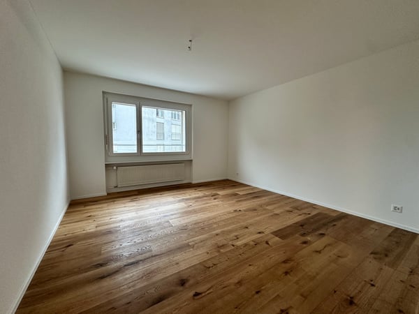 Neuwertige moderne 1.5-Zimmer-Wohnung mit eigenem Waschturm 5