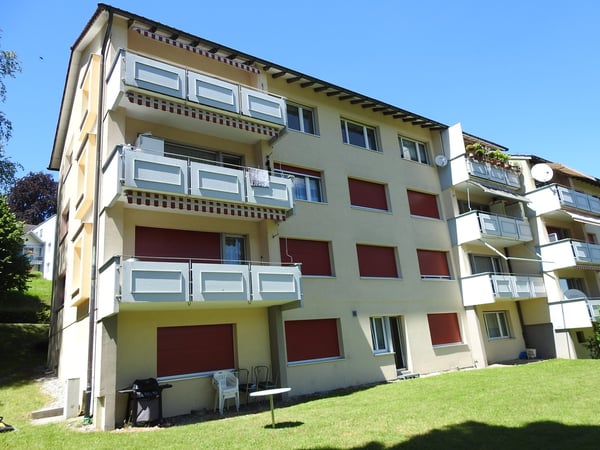 moderne 1-Zimmer-Wohnung mit eigener Waschmaschine und zwei Balkonen 1