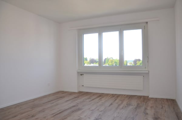 moderne 1.5-Zimmer-Wohnung an zentraler Lage mit Lift im Haus 5
