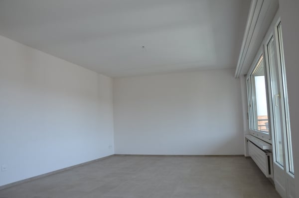 moderne 1.5-Zimmer-Wohnung an zentraler Lage mit Lift im Haus 4