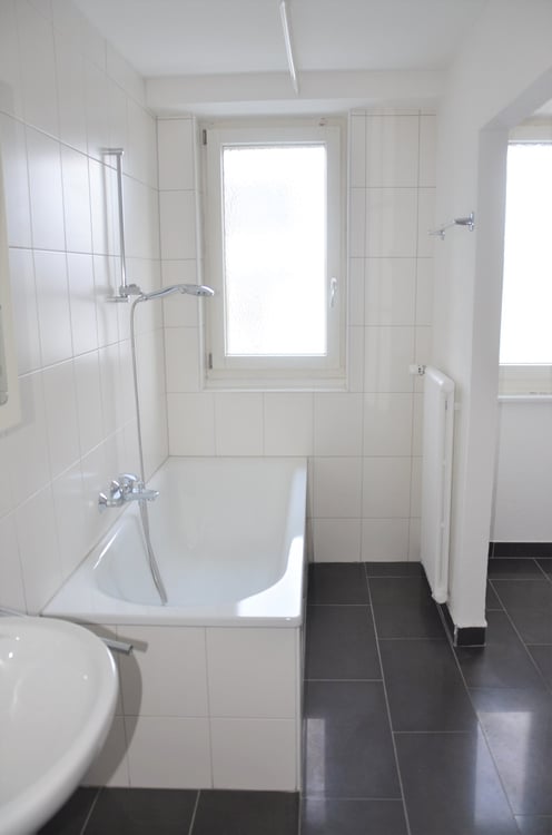 2-Zimmer-Wohnung an zentraler Lage mit Balkon 3