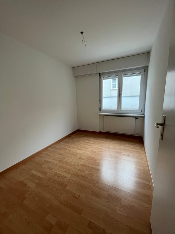 moderne und zentral gelegene 3-Zimmer-Wohnung mit Balkon und Lift im Haus 5