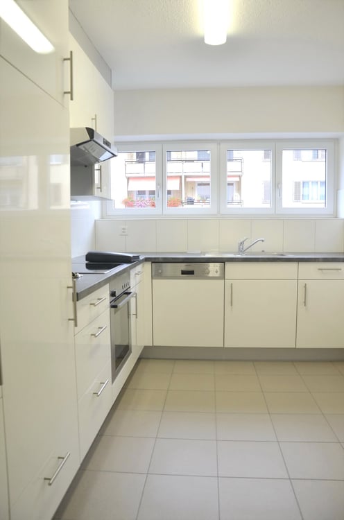 Moderne 3-Zimmer-Wohnung mit Balkon an zentraler Lage 2