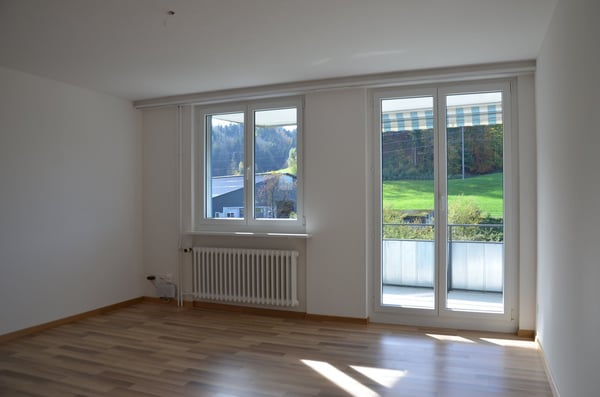 grosszügige 4.0-Zimmer-Wohnung mit grosszügigem Balkon an sonniger Lage 4