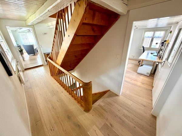 Idyllisches und grosszügiges 6.5 Zimmer-Eckhaus mit Charme an ruhiger Lage 21