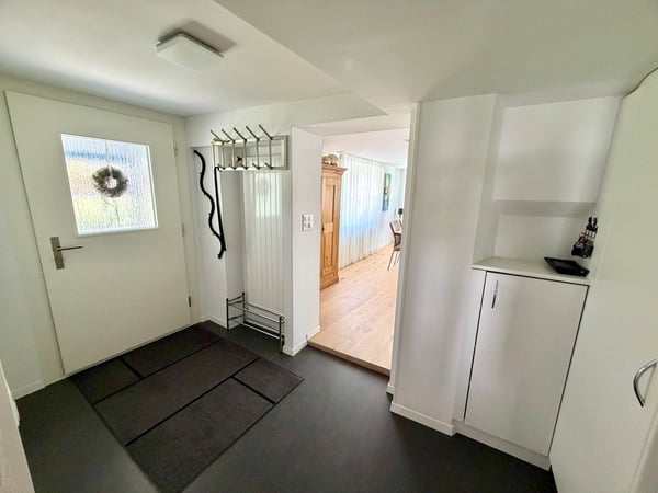 Idyllisches und grosszügiges 6.5 Zimmer-Eckhaus mit Charme an ruhiger Lage 11