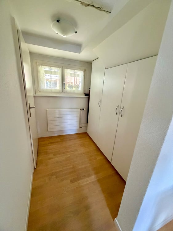 Idyllisches und grosszügiges 6.5 Zimmer-Eckhaus mit Charme an ruhiger Lage 17