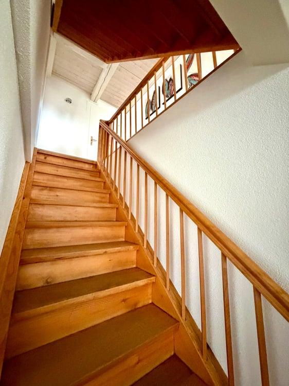 Idyllisches und grosszügiges 6.5 Zimmer-Eckhaus mit Charme an ruhiger Lage 20