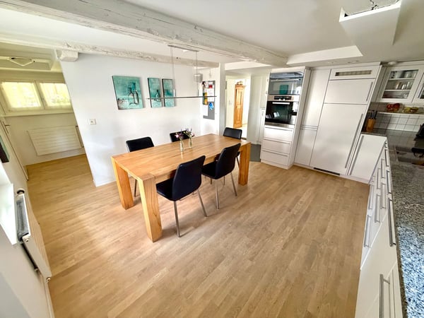 Idyllisches und grosszügiges 6.5 Zimmer-Eckhaus mit Charme an ruhiger Lage 16