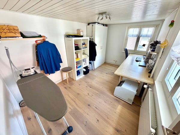 Idyllisches und grosszügiges 6.5 Zimmer-Eckhaus mit Charme an ruhiger Lage 22