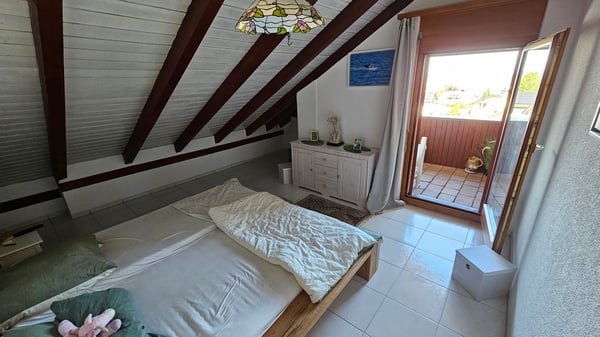 4.5-Zimmer-Maisonette-Wohnung mit zwei Balkonen mit Seesicht 10