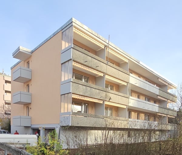 renovierte 3-Zimmer-Wohnung mit grossem sonnigem Balkon 1