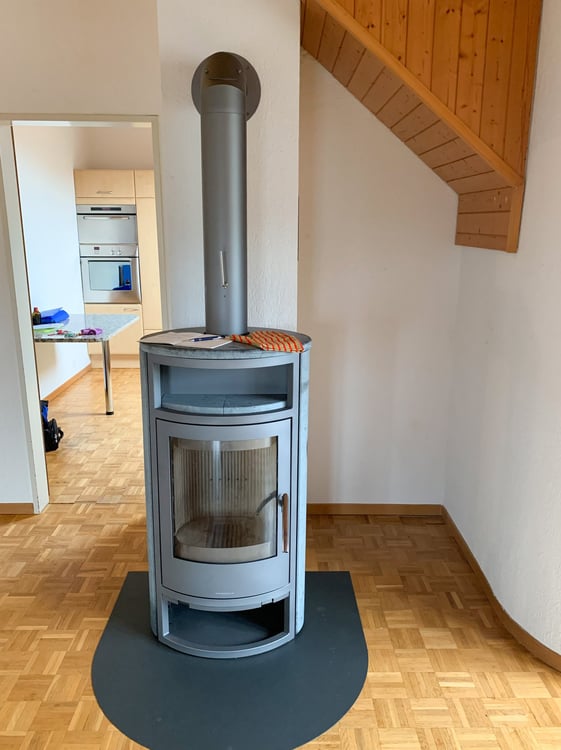sehr grosse 4.5-Zimmer-Dachwohnung mit eigenem Waschturm und Lift 3