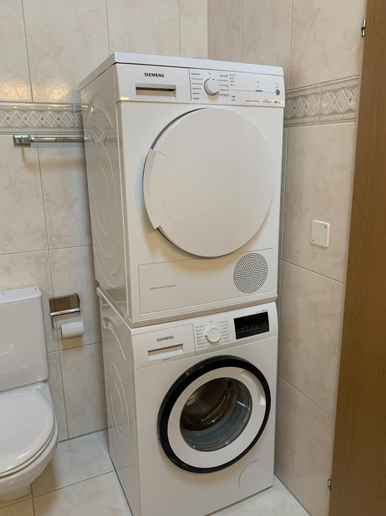 sehr grosse 4.5-Zimmer-Dachwohnung mit eigenem Waschturm und Lift 10