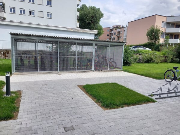 Attraktive 1-Zimmerwohnung mit Balkon an zentraler Lage im Kreis 12 12