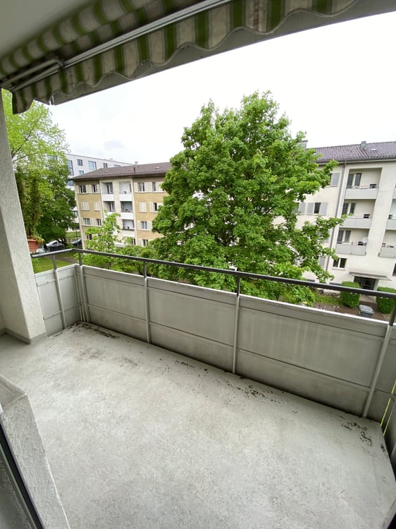Attraktive 1-Zimmerwohnung mit Balkon an zentraler Lage im Kreis 12 9