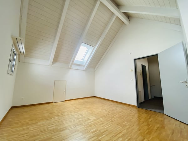 Grosszügige und helle Wohnung in familienfreundlichem Quartier 10