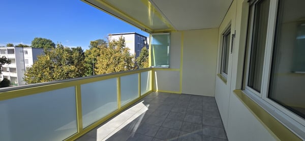 Sonnige Wohnung mit grossem Balkon 5