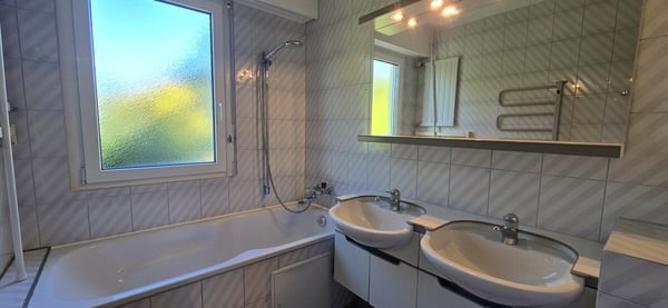 Sonnige Wohnung mit grossem Balkon 9