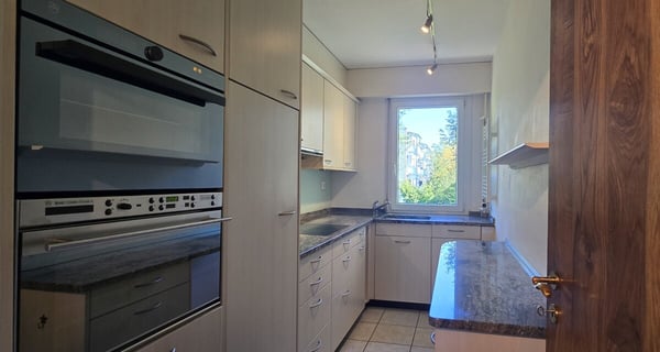 Sonnige Wohnung mit grossem Balkon 3