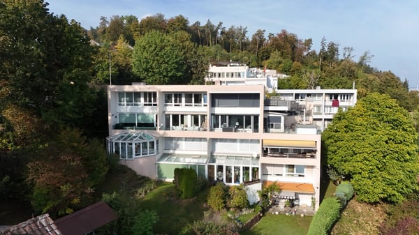 Maisonette-Wohnung mit Weitsicht zum Greifensee 13