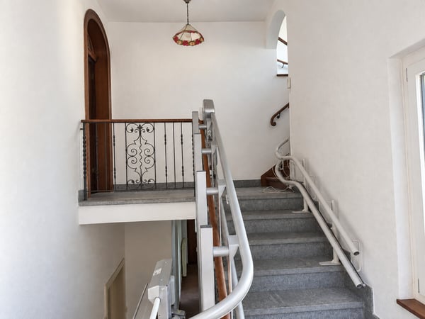 Nostalgische Villa mit einzigartigem Potenzial 12