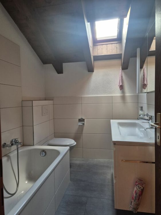 Zentral gelegene 4.5-Zimmer-Dachwohnung 9