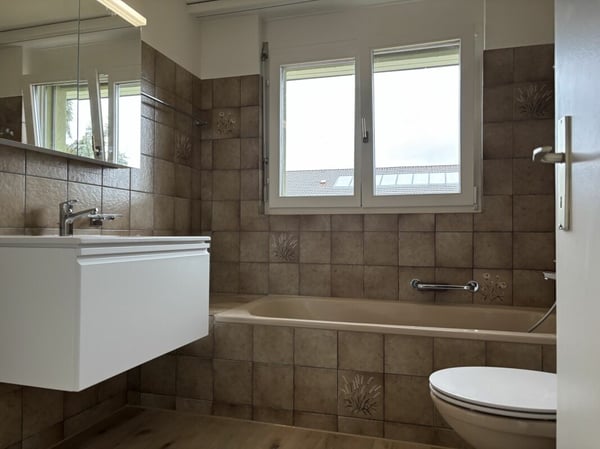 Frisch renovierte 4 1/2 Zimmer Wohnung in Romanshorn 6