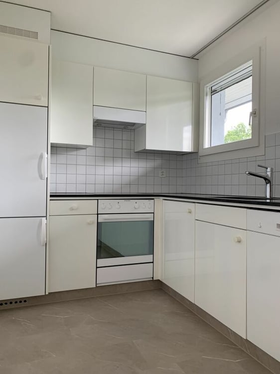 Frisch renovierte 4 1/2 Zimmer Maisonette-Wohnung 2