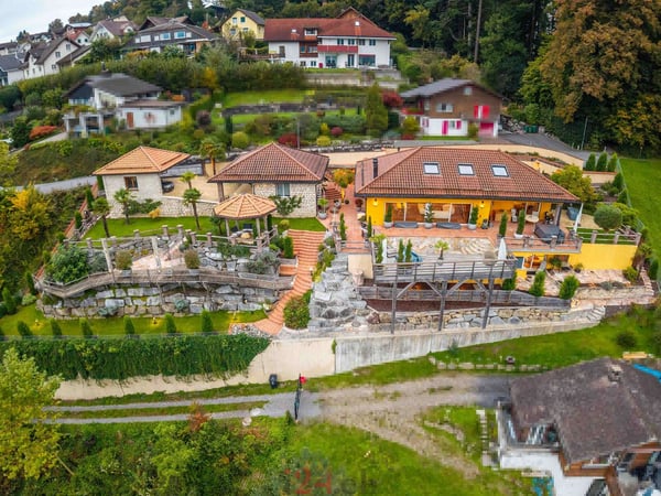 Toskanischer Luxuswohntraum mit Panoramablick ? 2.5-Zi-Villa mit Pool & Weinkeller 2
