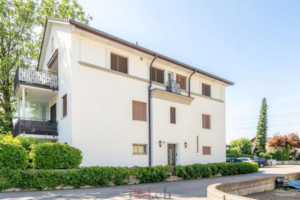 Mehrfamilienhaus mit drei Wohneinheiten im Familienfreundlichem Quartier 8