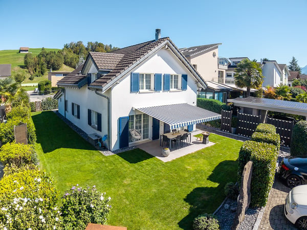 Charmantes 5.5-Zi-Einfamilienhaus in familienfreundlichem Quartier 1