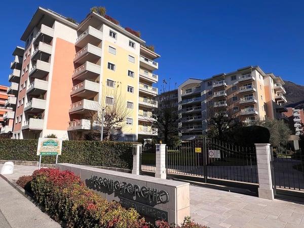 Spazioso e moderno appartamento in città di 1.5 locali 3