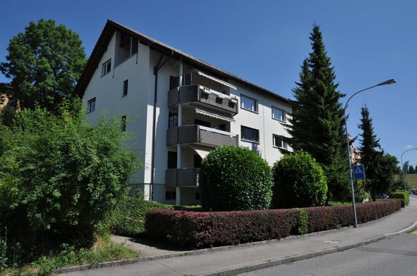 1.5-Zimmer-Dachgeschosswohnung an ruhiger Lage in Affoltern am Albis 1