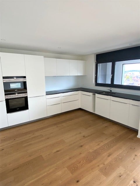 Moderne 3.5-Zimmer-Wohnung mit grosser Loggia an zentraler Lage in Affoltern am Albis 5