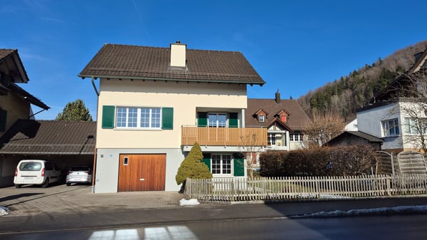 Grosszügiges 5.5-Zimmer-Einfamilienhaus an Toplage 3