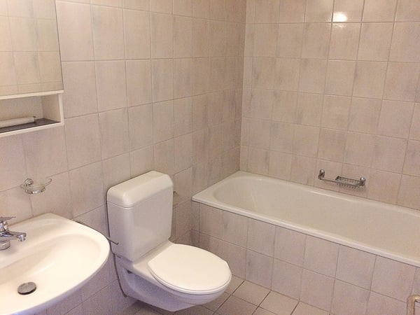 Attraktive 2.5-Zimmer-Wohnung an ruhiger und grüner Lage in Obfelden 7