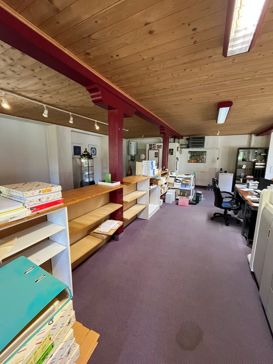Historische Fabrikfläche mit Charakter – 250 m² Gewerberaum in Aeugstertal 5